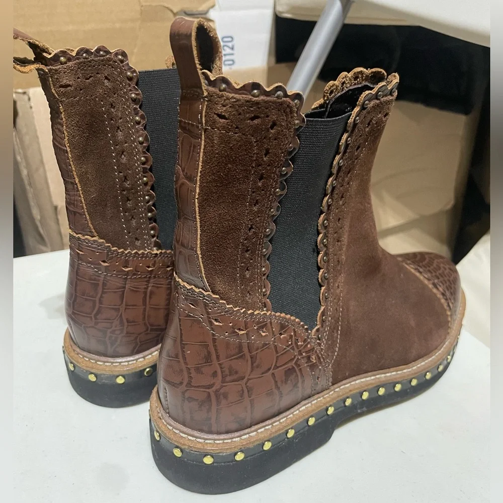 Free People Atlas Chelsea Chocolate Brown Boho Ankle Boots Size 39.5 - Picture 5 of 7